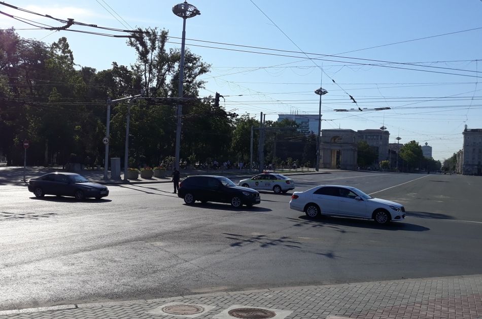В центре Кишинева будут перекрывать движение: транспорт перенаправят.