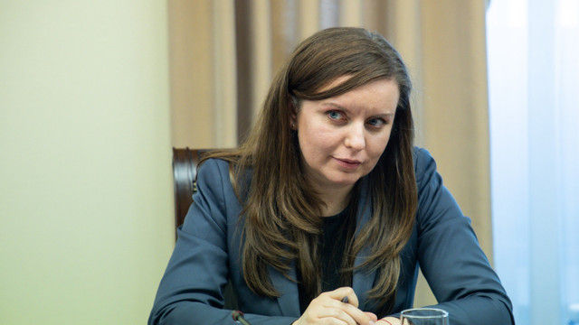 Министр финансов Вероника Сирецану.
