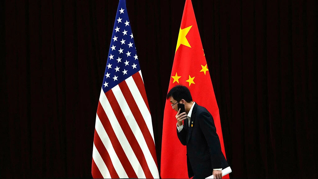 Китай поднял пошлины на все товары из США до 84%.