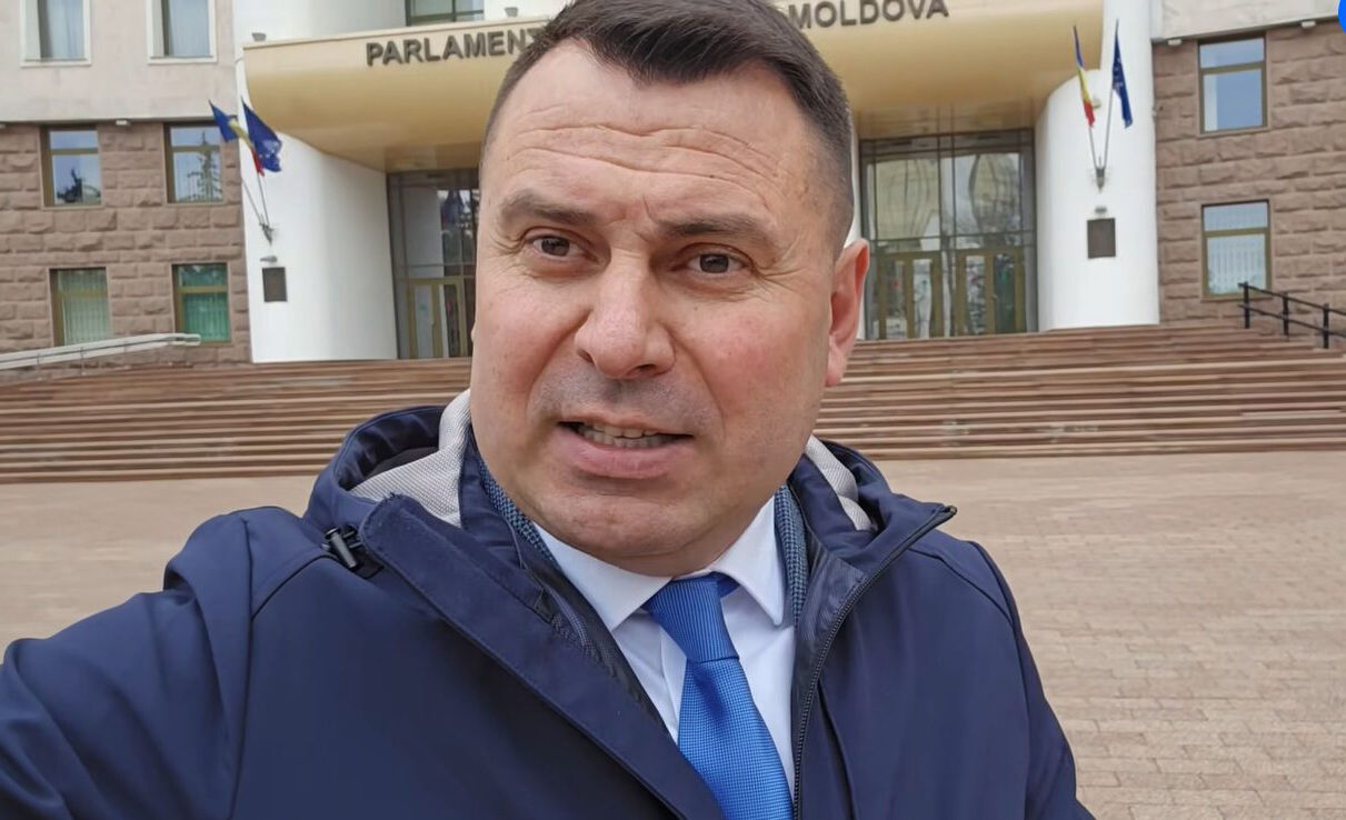 Referendum privind unirea cu România: Costiuc inițiază discuții în Parlament.