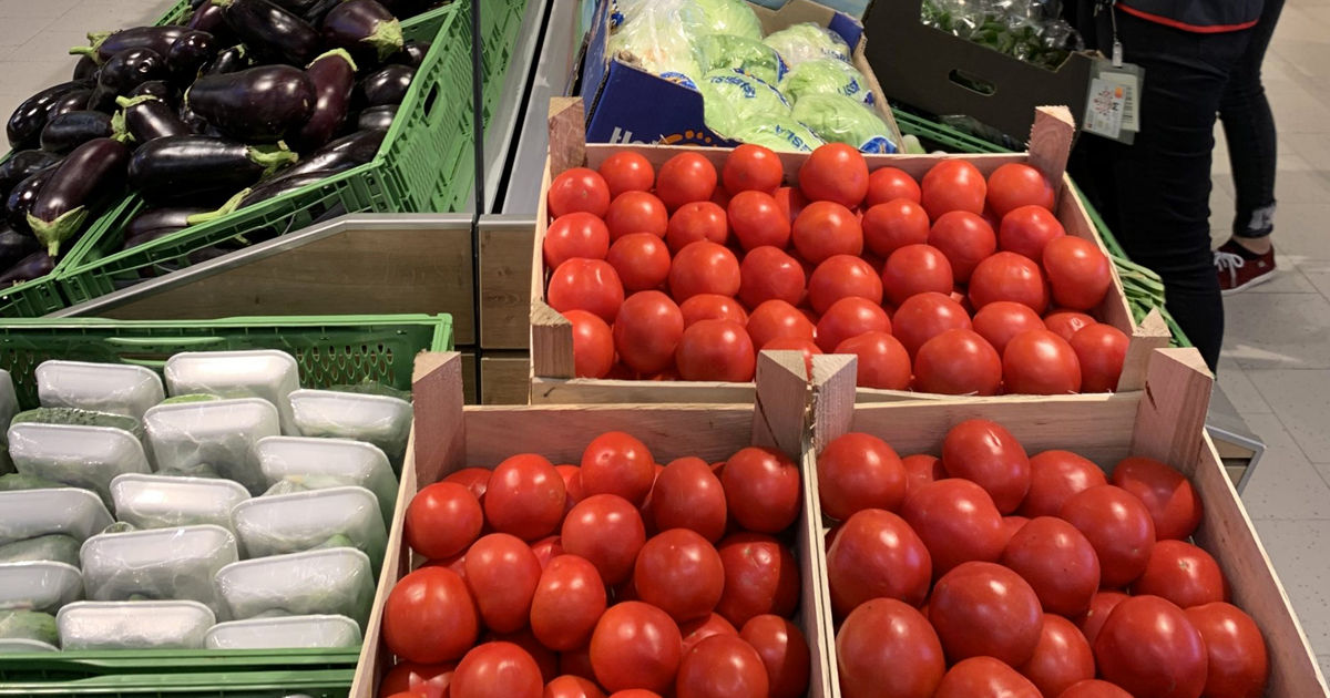 Pe rafturile magazinelor ar putea fi mai multe legume moldovenești.