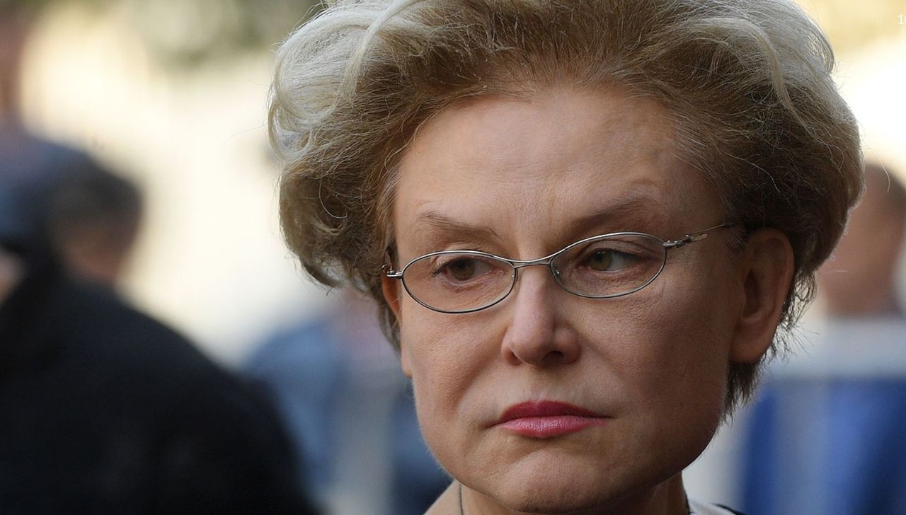 Малышева рассказала о первых признаках опухоли головного мозга.