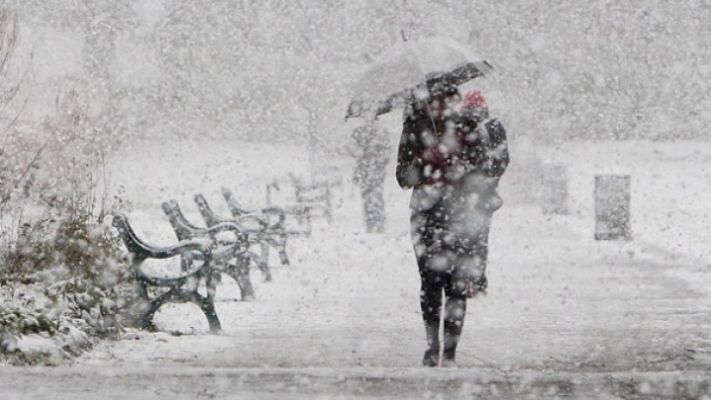 Meteorologii anunţă ninsori pentru ziua de mâine. Foto: romaniatv.net