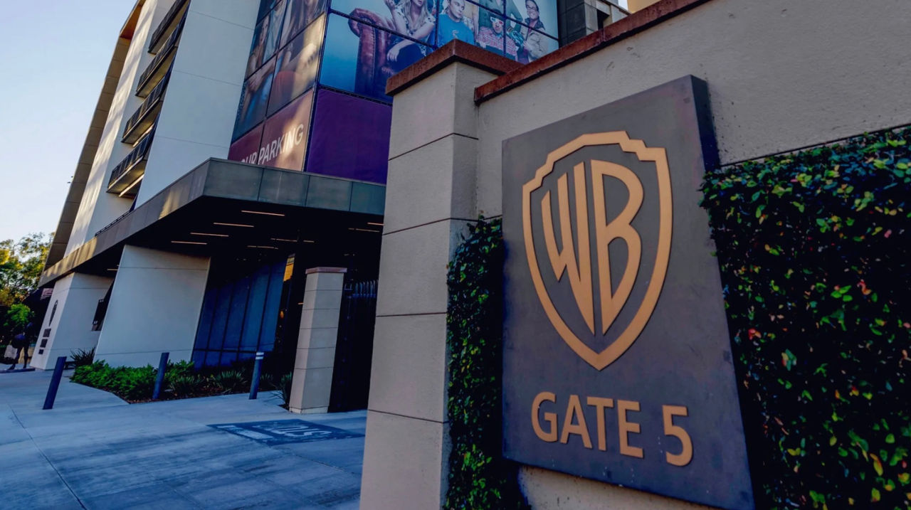 Netflix a început negocieri exclusive pentru achiziționarea companiei Warner Bros. Discovery.