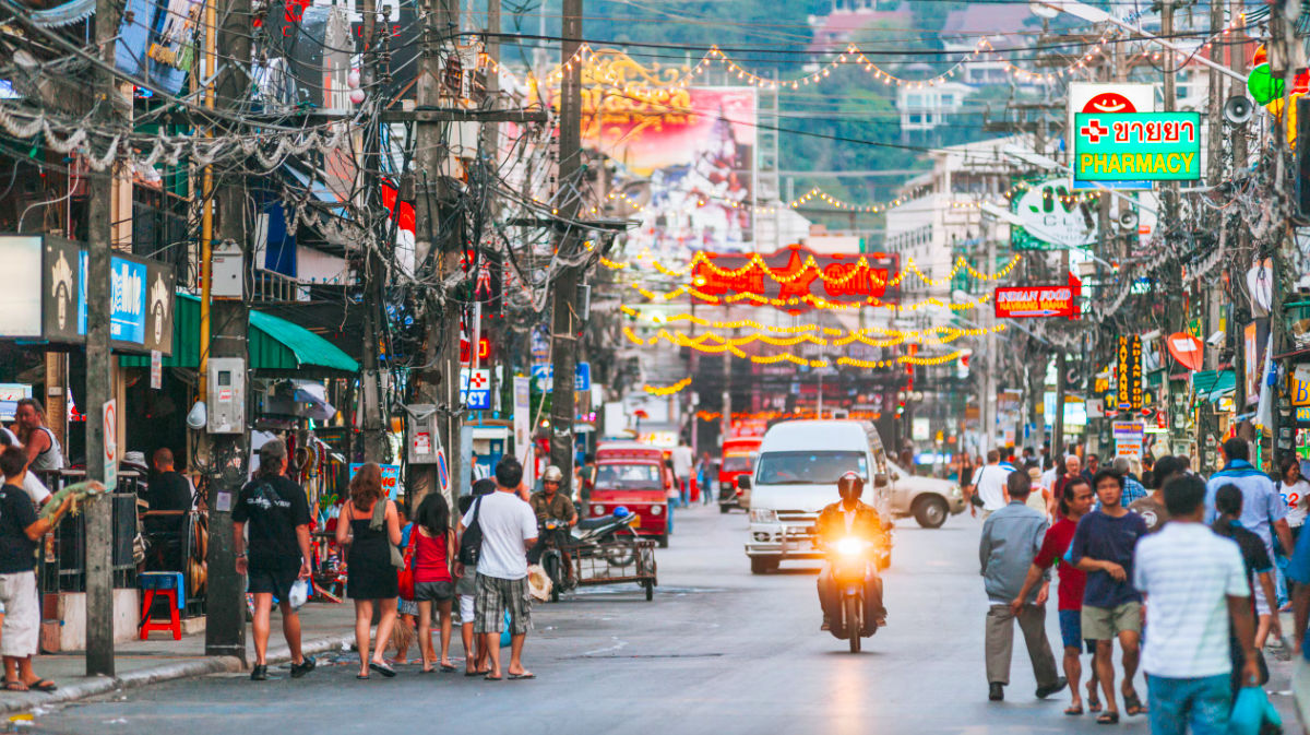 Phuket va permite turiștilor să plătească pentru bunuri și servicii cu criptomonedă în 2025.