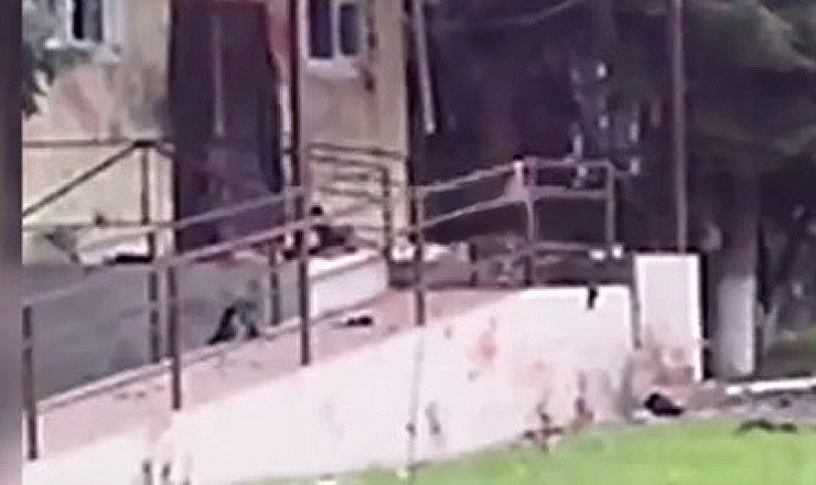 По данным агентства, кроме смертников при нападении на отдел полиции никто не погиб.