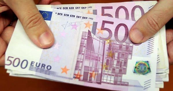 Băncile europene anunță că vor elimina peste 44.000 de locuri de muncă