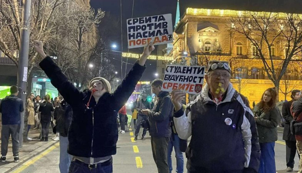 В Сербии демонстранты намерены блокировать улицы Белграда.
