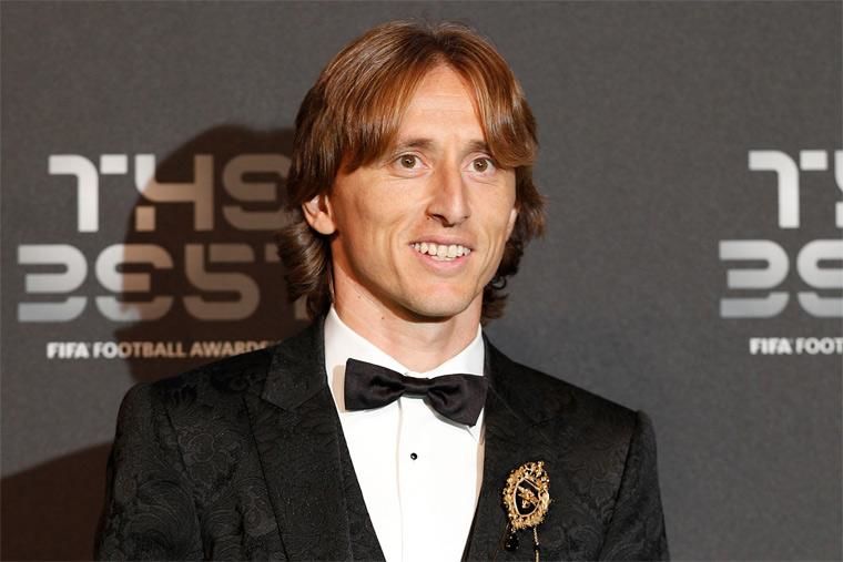 Журнал France Football вручил награду хорватскому игроку "Реала" Луке Модричу. 