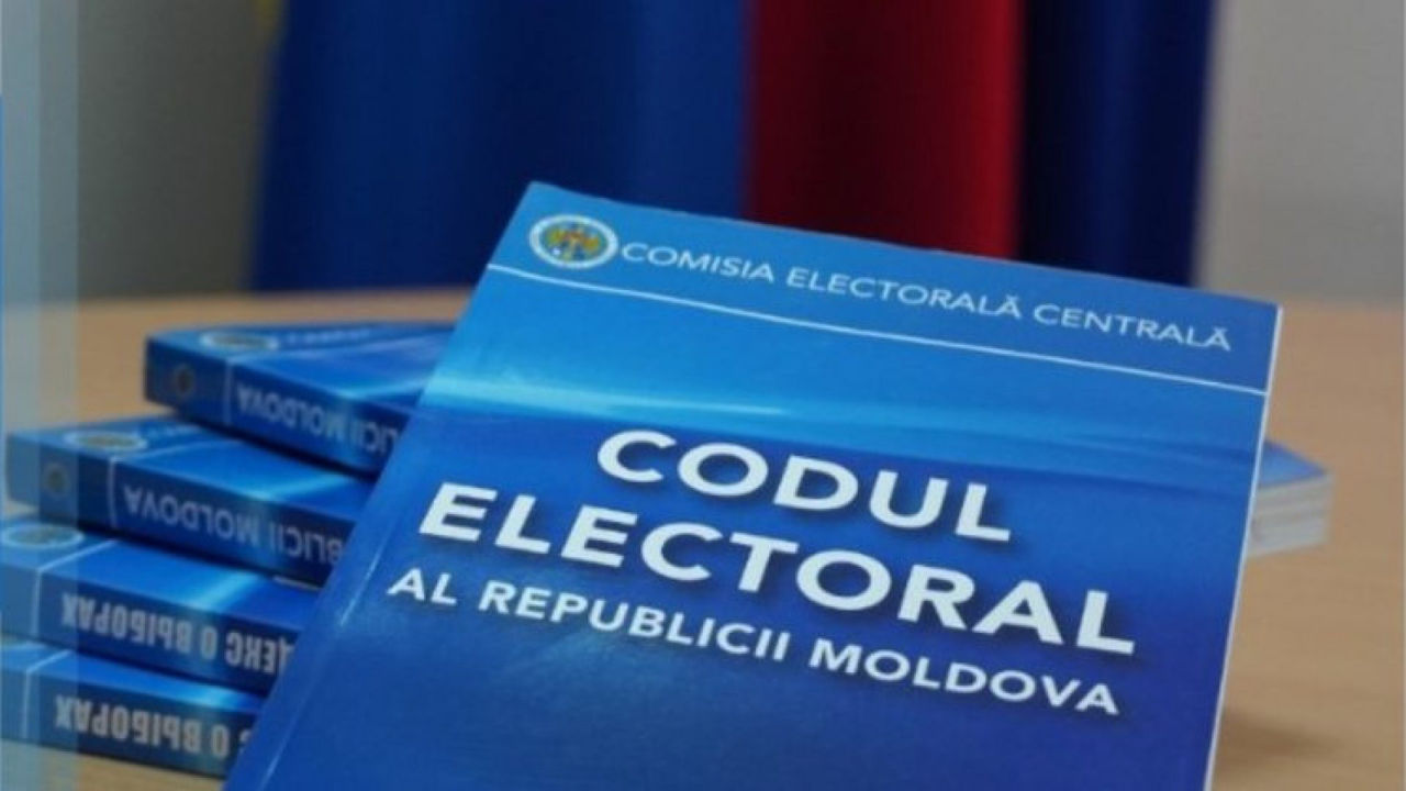Внепарламентская оппозиция раскритиковала проект нового кодекса о выборах.