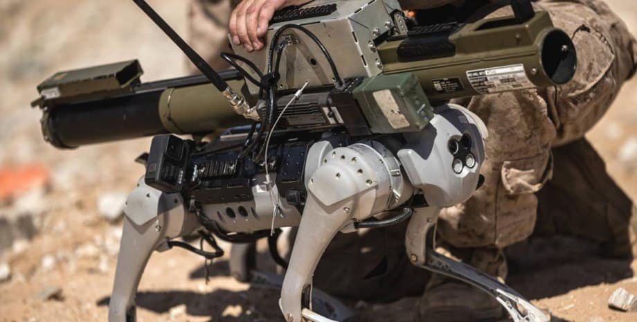 Американские военные испытали робопса, оснащенного гранатометом.