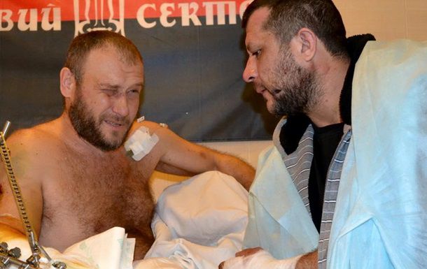 Во время операции медики постараются восстановить подвижность руки нардепа, раненого в Песках Донецкой области.