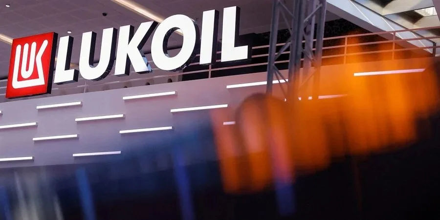Bloomberg: Санкции США помешали Лукойлу выйти на рынок торговли зерном.