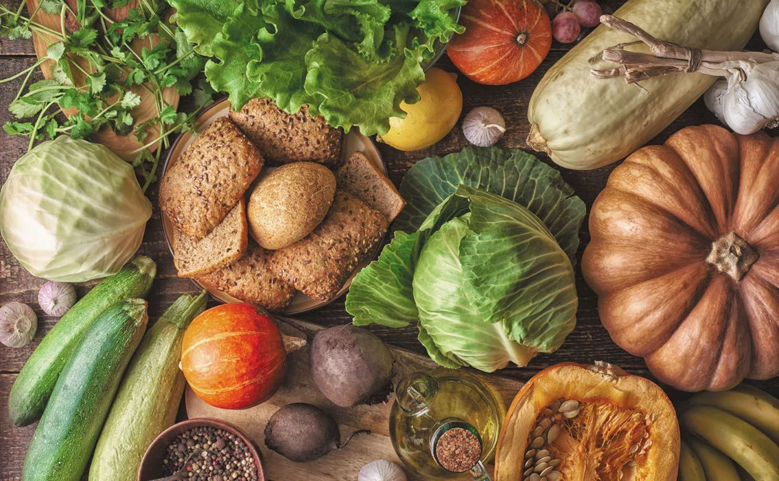 Диетологи назвали продукты, которые снижают стресс и улучшают сон.