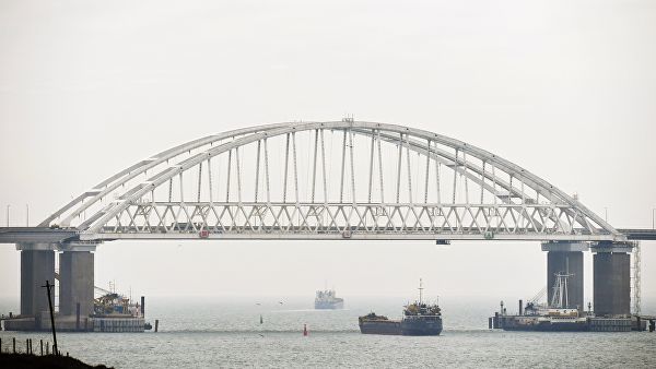 В Киеве предложили прорваться в Азовское море за счет "фиксации из космоса".