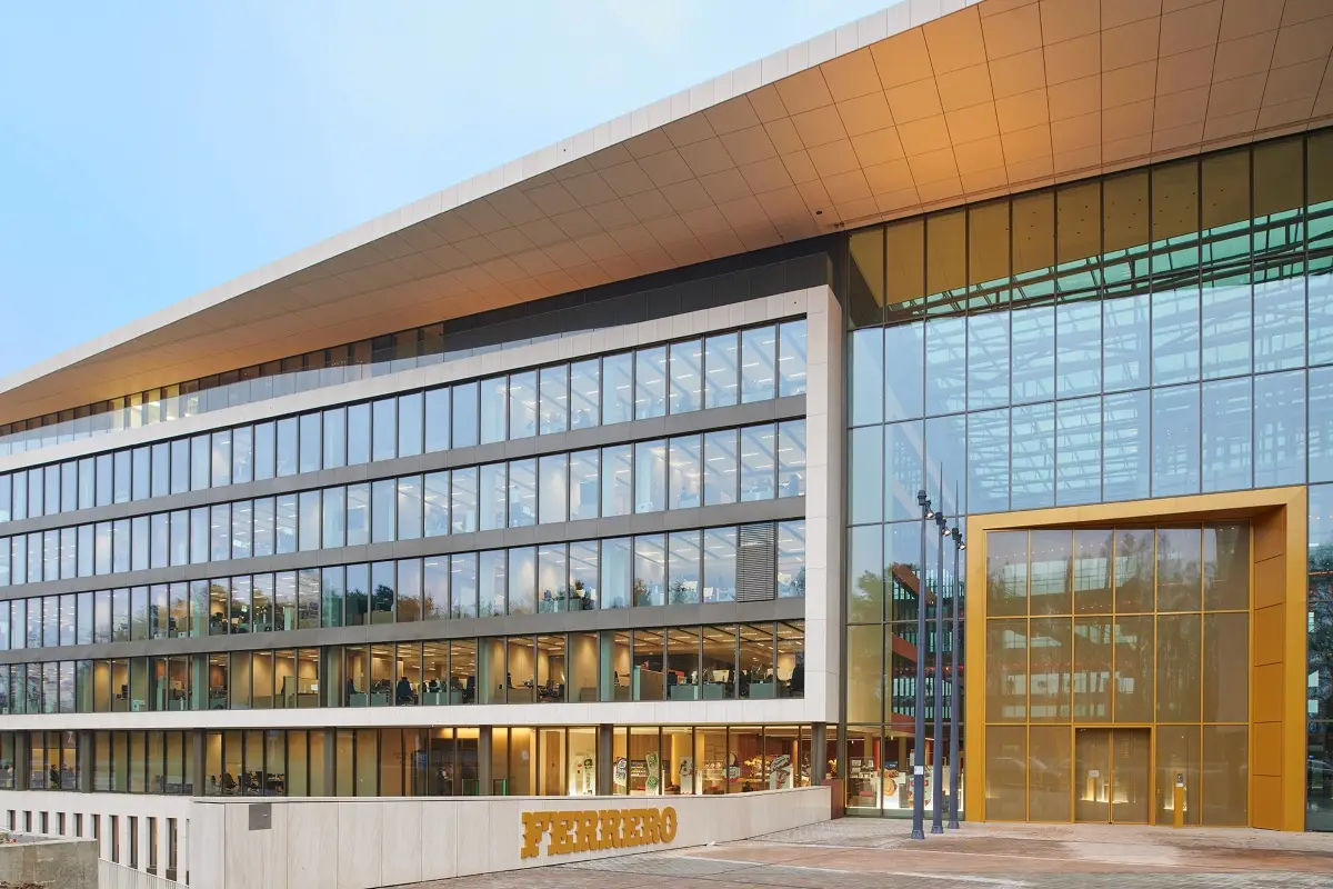 Еврокомиссия проводит обыски в офисах компании Ferrero.