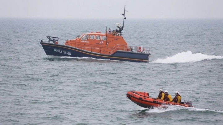 Cadavrele celor doi români, dispăruţi după incidentul naval din Canalul Mânecii, au fost recuperate. 