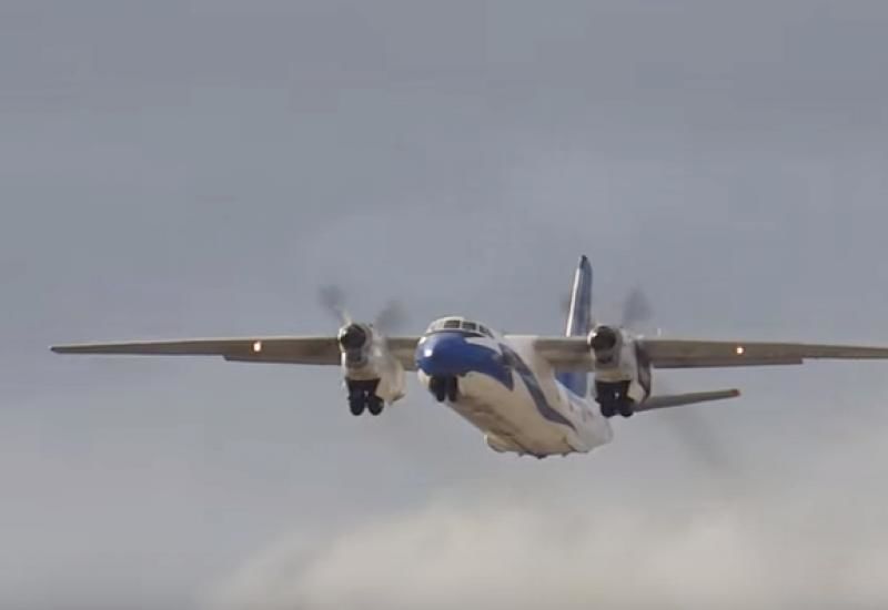 Cel puţin 8 militari şi-au pierdut viaţa după ce avionul s-a prăbuşit în nord-vestul Cubei. 