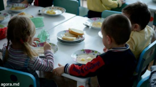 я. Из государственного бюджета будут дополнительно выплачиваться по 2 лея в день на каждого ребёнка.