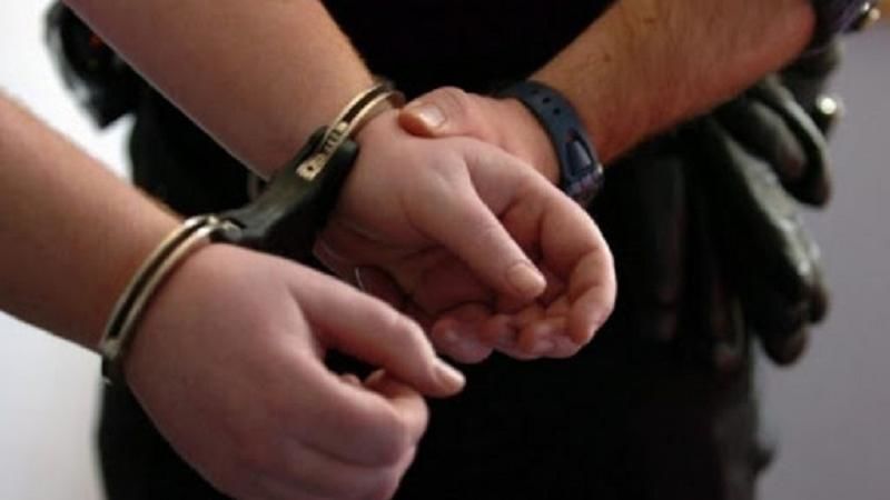 Задержаны двое парней, которые избили и ограбили пенсионерку в ее доме.