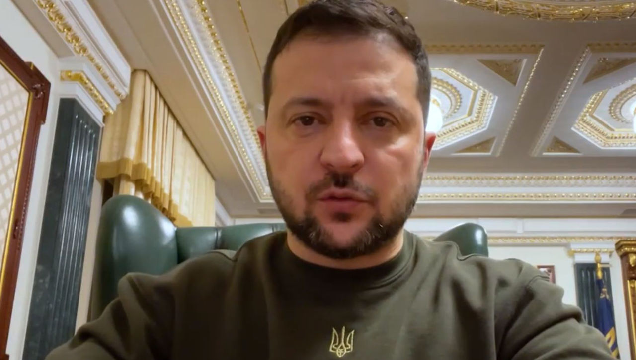 Зеленский: РФ в специфической стадии, ищет варианты, чтобы изменить ход войны.