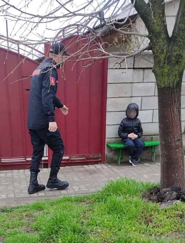 Карабинеры обнаружили на одной из улиц Комрата заблудившегося мальчика.