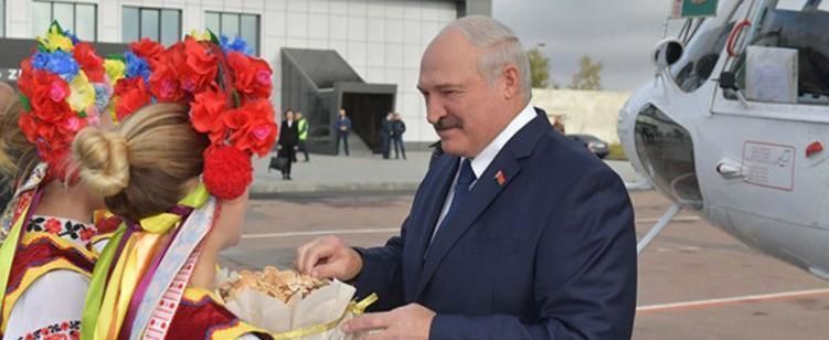 Лукашенко возглавил рейтинг популярности иностранных лидеров на Украине.