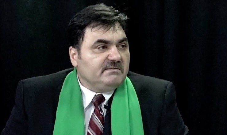 Бывший член ANI Виктор Стрэтила.