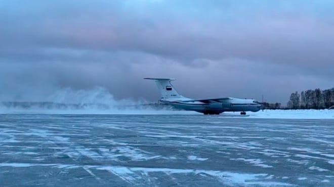 На аэродром Чкаловский прибыли 19 самолетов с российскими миротворцами и техникой.