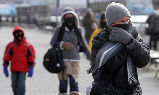 În următoarele zile vom avea parte de vreme rece, iar pe alocuri vor cădea ninsori slabe.