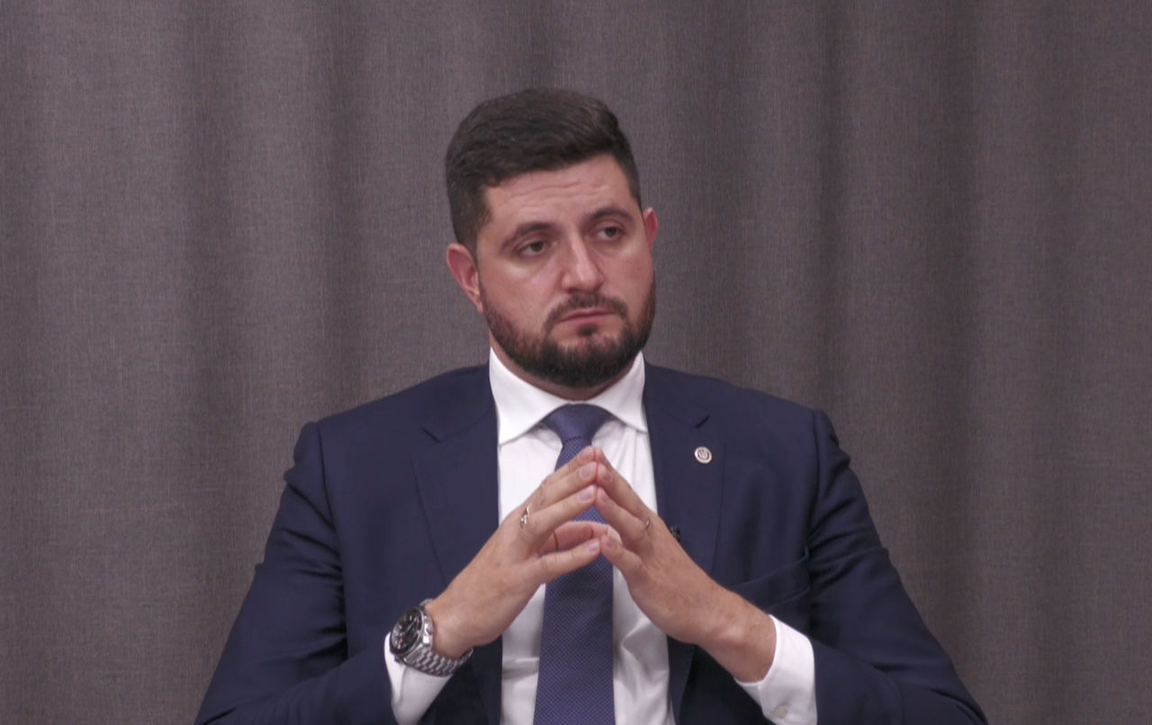 Junghietu: Nu există premize pentru modificarea tarifelor la curent electric și gaze naturale.
