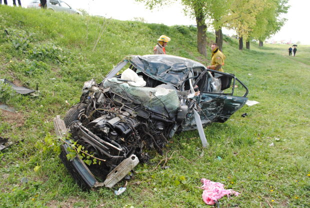 În total, pe drumurile țării s-au produs 606 accidente rutiere, cauza cărora a fost fie depășirea limitei de viteză, fie neadaptarea acesteia la condițiile meteo sau starea traseului.