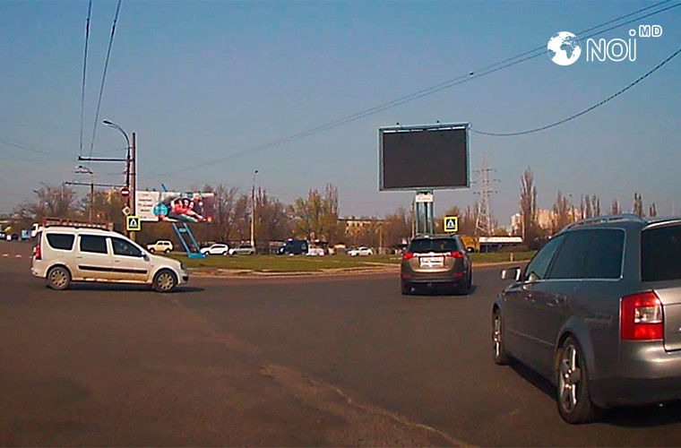 Столица "дышит": снизился уровень дорожного трафика.