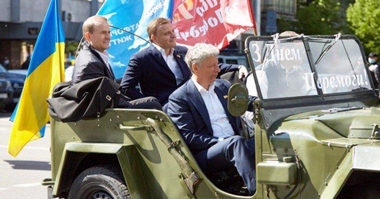 Песня "День Победы" прозвучала в полдень по всей Украине.