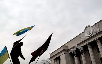 В Киеве под стенами парламента состоится акция в поддержку законопроекта "Об очистке власти".