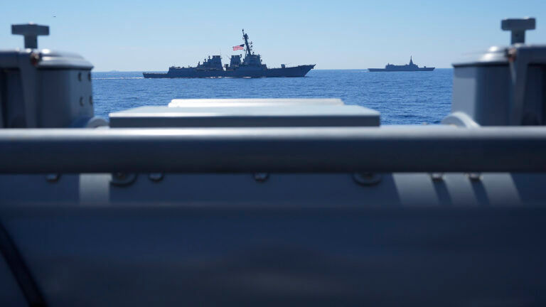США повысили меры безопасности для защиты интернет-кабелей от взломов.