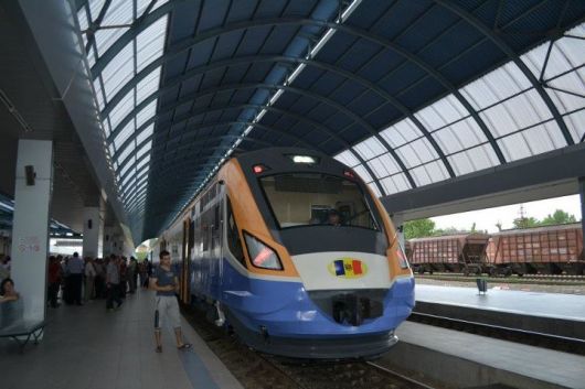 Întreprinderea de Stat „Calea Ferată din Moldova” scumpește călătoriile cu trenul local.