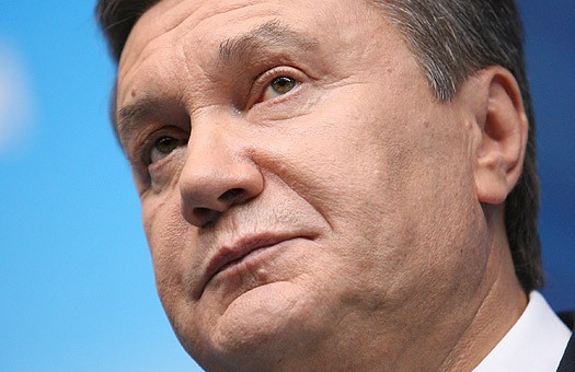 Помочь Януковичу осуществить задуманное является бывший министр обороны Украины Павел Лебедев.