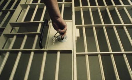 Un cuplu din Bălţi a fost condamnat la ani grei de închisoare după ce şi-au asfixiat pruncul abia născut.