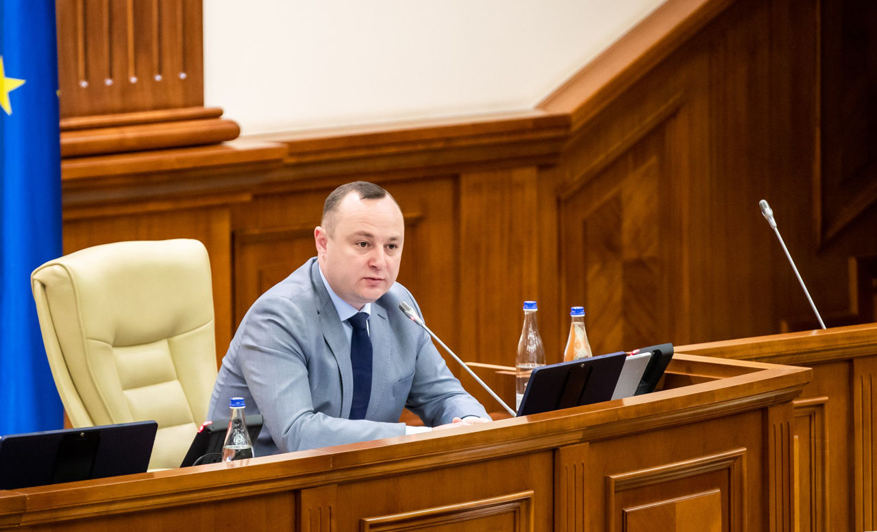 Батрынча: Есть проект, позволяющий отправить главу Нацбанка в отставку.