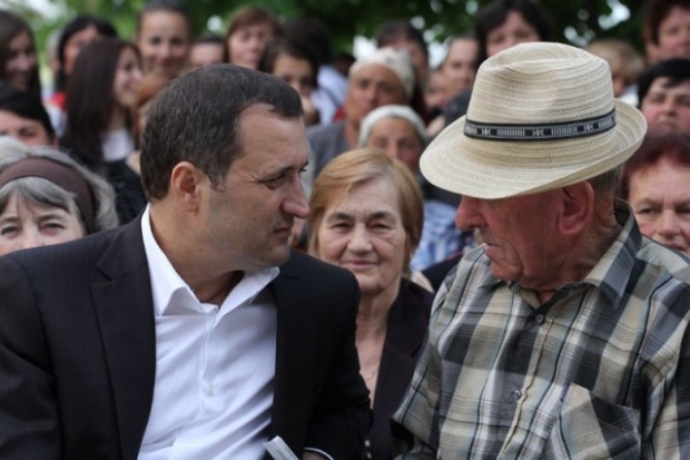 Decizia a fost luată după ce mai mulți aleși locali s-au plâns pe amendamentele la Codul Fiscal, votate de Parlament la sfârșitul anului 2013.