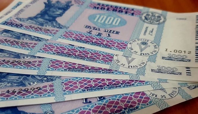 Профсоюзы просят правительство присудить ежегодную премию бюджетникам.