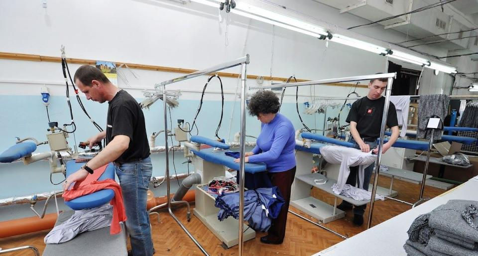 Работники трикотажной фабрики в Кагуле провели акцию протеста из-за задержки зарплаты.
