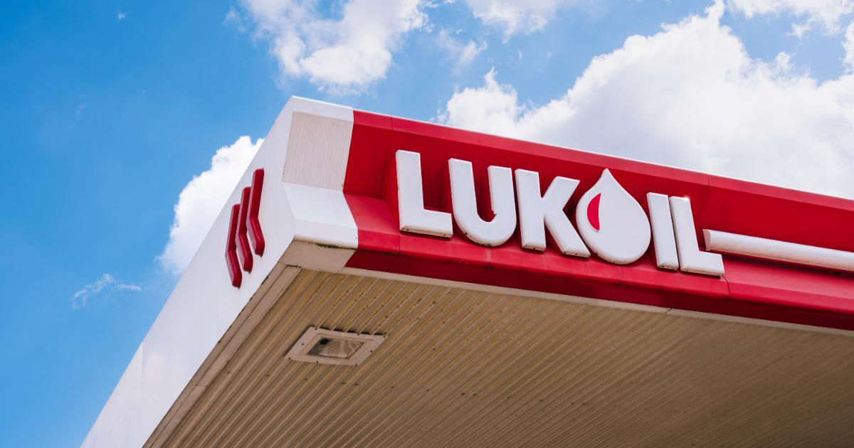 Lukoil dă în judecată România după retragerea din proiectul Trident.