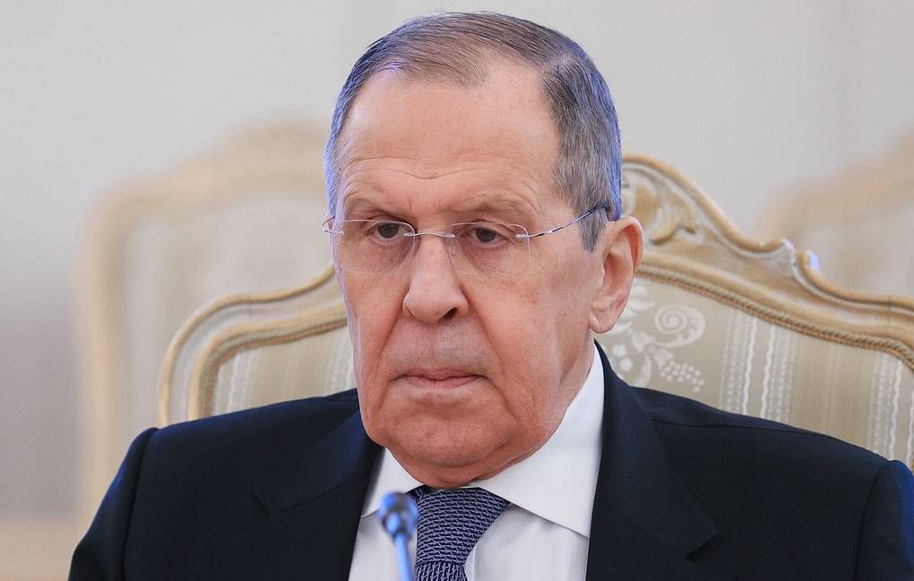 Лавров: Переговоры России и Украины должны продолжиться.