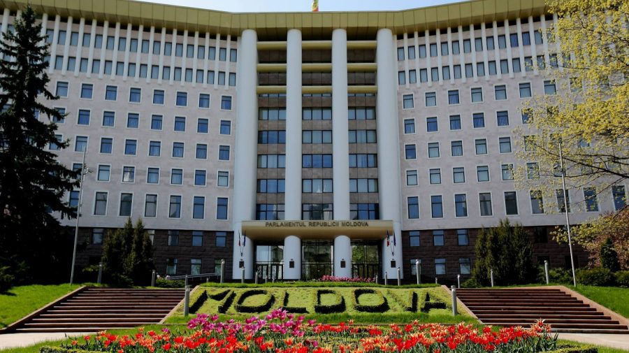 За три месяца депутаты потратили на зарубежные поездки более 1 млн леев.