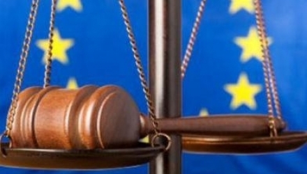 Anunțul a fost făcut de către premierul Ucrainei, Arsen Iațeniuk, în cadrul ședinței Radei Supreme.