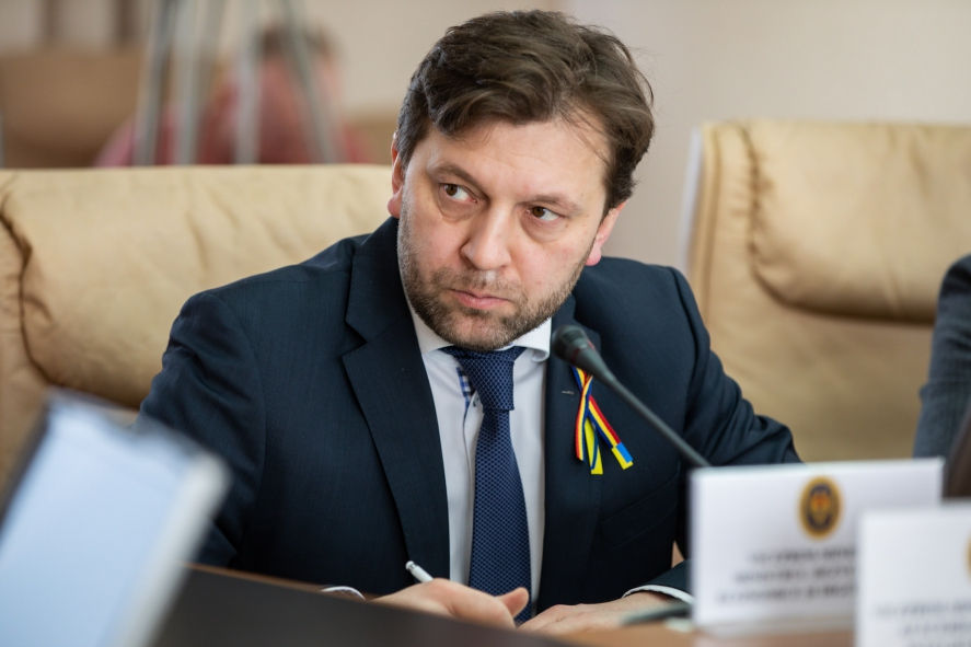 Министр экономического развития Думитру Алайба.