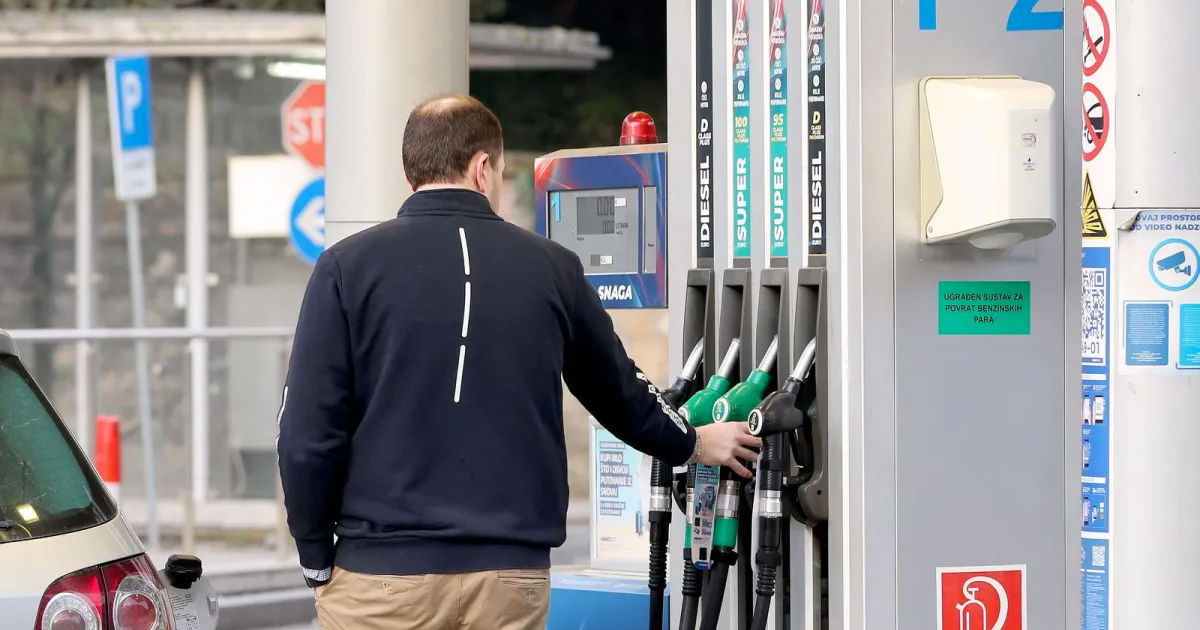 В Хорватии ограничили цены на бензин и дизель из-за роста стоимости топлива/