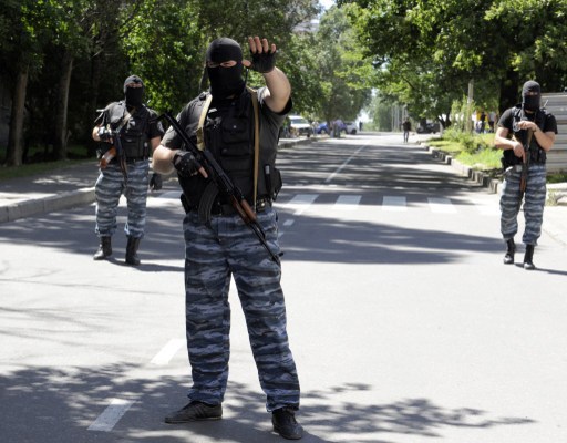 "În prezent, este în curs operațiunea de rezistență insurgenții vor fi nimiciți", - a adăugat interlocutorul agenției.